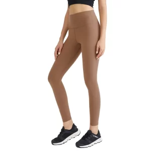 Fleece berjajar dengan legging yoga untuk musim sejuk